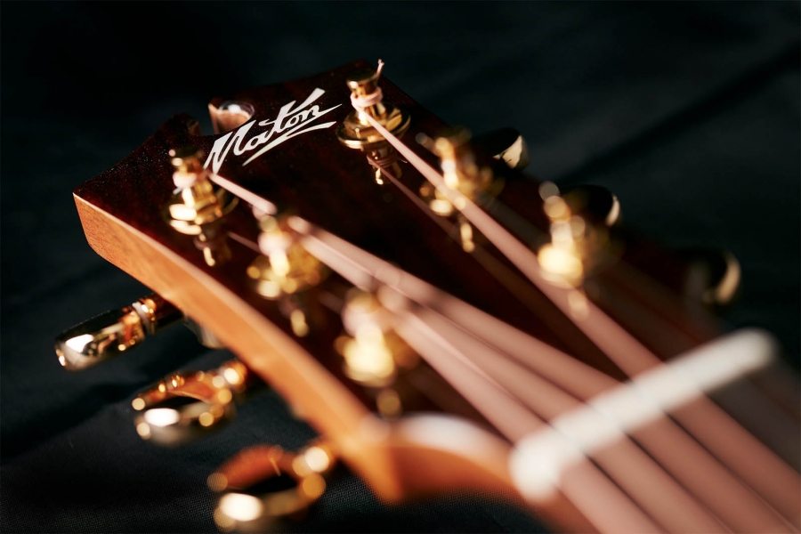 img-Maton Guitars 70TH_Anniversey _06_900_600_s_c1_c_t